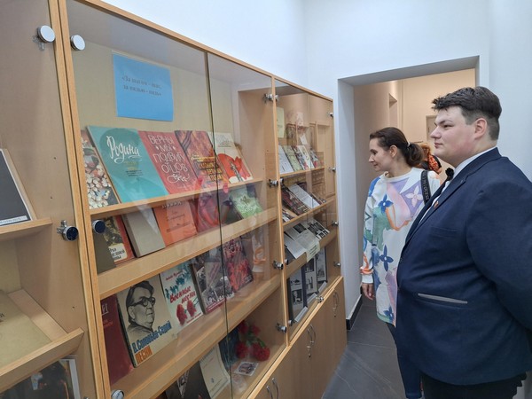 Выставка «За шагом – шаг, за пядью – пядь»