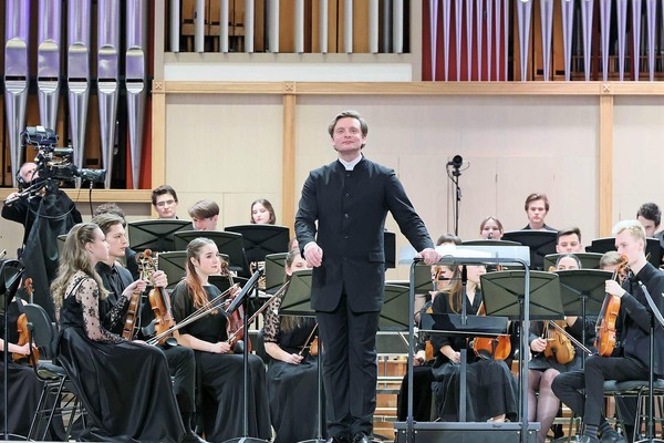 Концерт Уральского юношеского симфонического оркестра