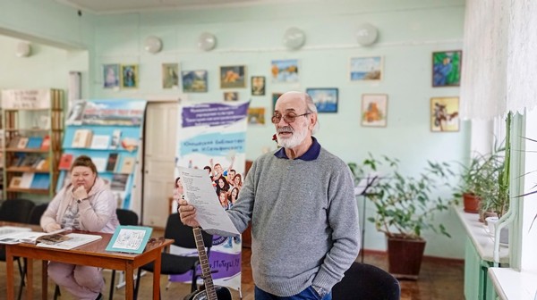Литературный вечер «И мир открыл ему простор небесный…»
