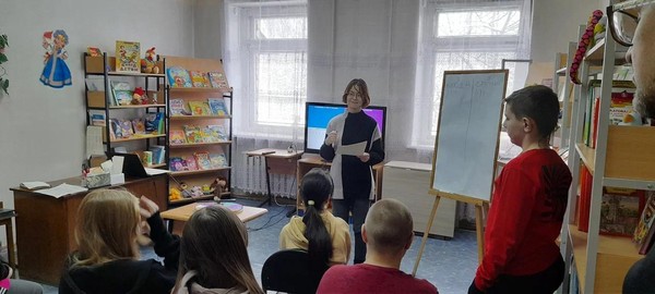 Литературное знакомство «Он придумал Чиполлино»