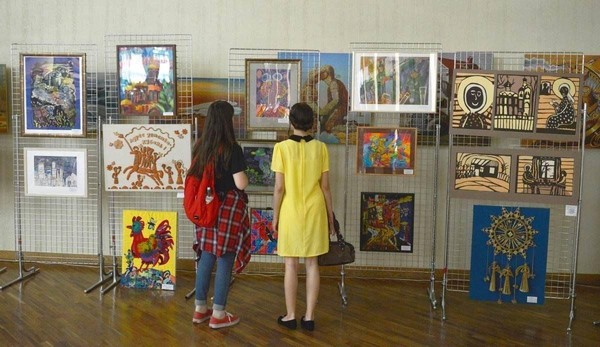 Выставка «Палитра настроения»