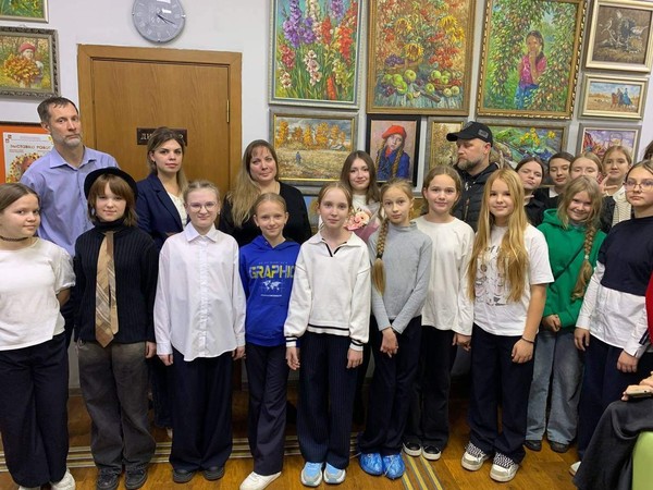 ОТКРЫТИЕ В НДХШ Учитель и ученик представляет выпускница 2023-24 Смирнова Мария Михайловна