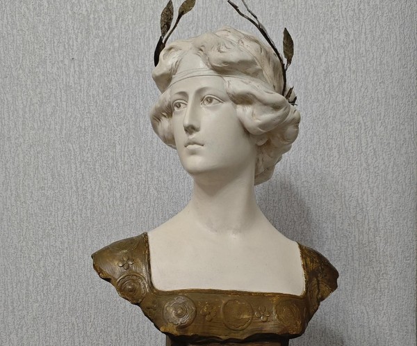 Экскурсия по выставке «Из пламени войны»