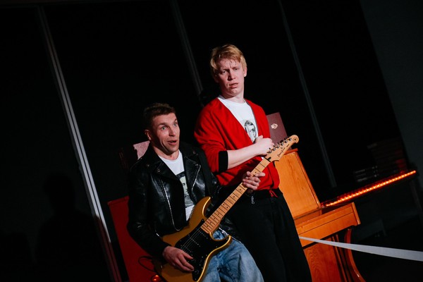 Спектакль «Вождь краснокожих»