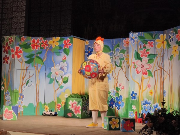 Спектакль «Золотой цыпленок»