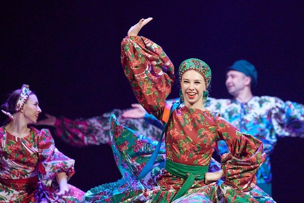 Мастер-класс «Искусство стилизации народного танца»