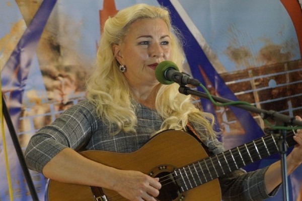 «Что ж, одиночество, давай поговорим...»