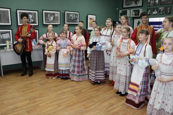 Творческий портрет «Сердце, отданное эстраде»
