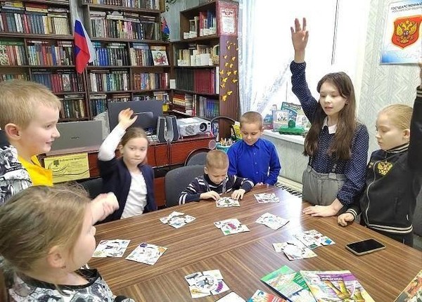 Познавательно-развлекательный час «Мир зверей и птиц сходит со страниц»