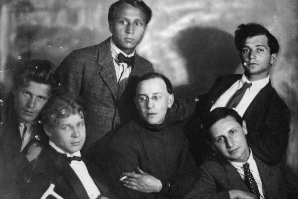 Лекция Л.Г. Ларионовой «Поэты-имажинисты: друзья С. А. Есенина или виновники его гибели?»