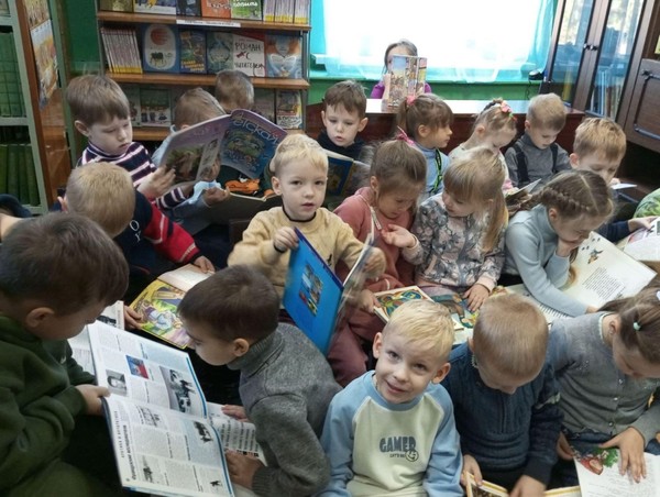 Экскурсия-знакомство «Книжная страна: дошкольникам о библиотеке»