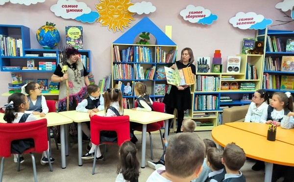 Кукольно-театрализованная программа «Ребята, давайте жить дружно!»