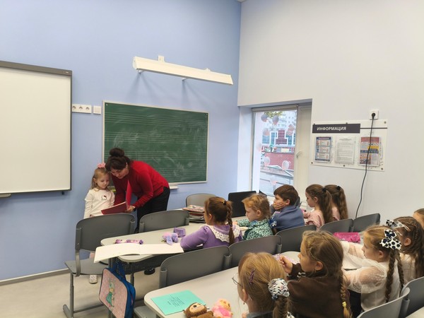Лекция «Нерушимой стеной»