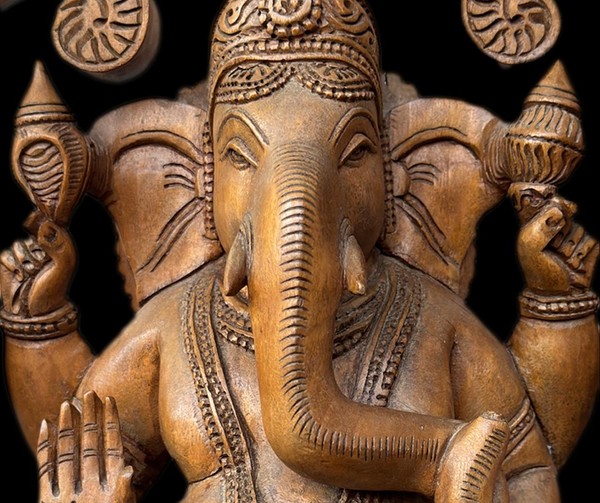 Выставка «Восток. Образы и символы»