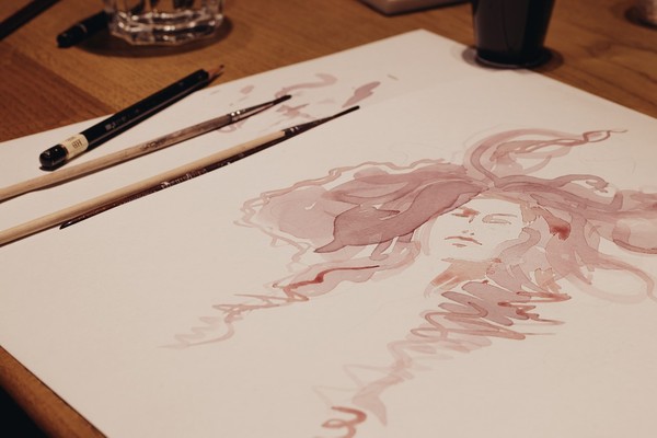 Все будет Саперави! Мастер-класс по рисованию вином в Тбилиси