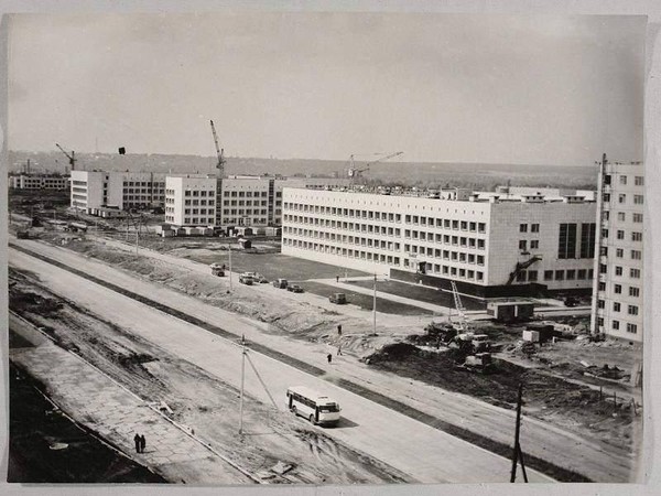 Выставка «Город комсомольских строек»