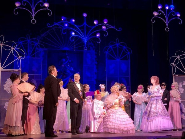 Спектакль «Летучая мышь»