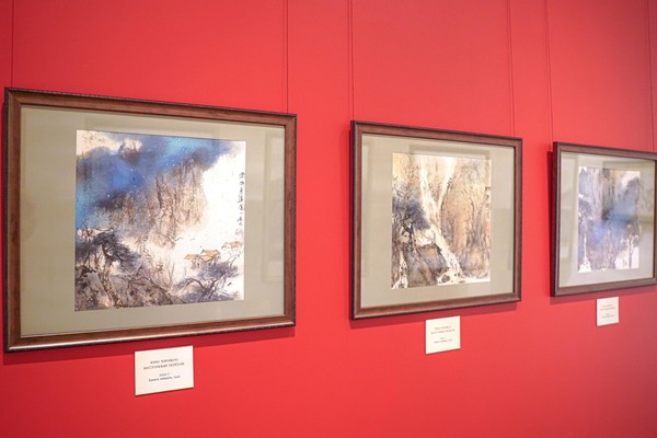 Выставка «Пересечение миров»