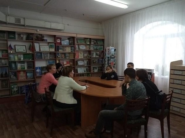 Познавательный час «Тысячи мудрых страниц»