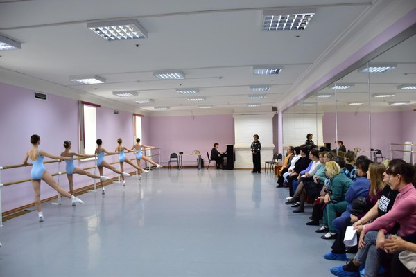 Преподаватели АККиИ в период осенних каникул выступят спикерами Областных педагогических чтений