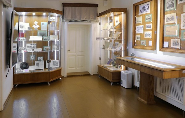 Выставка «Их судьбы схожи»