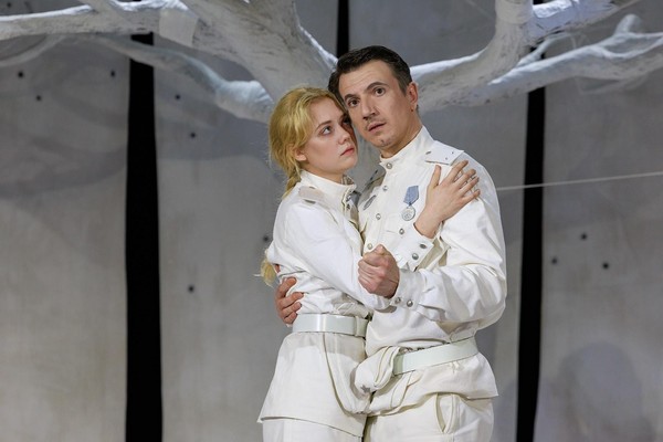 Спектакль «Белая палатка»