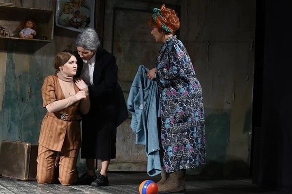 Спектакль «Барабанщица»