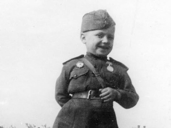 Тематическая беседа «Самый юный красноармеец. История Сергея Алёшкова»