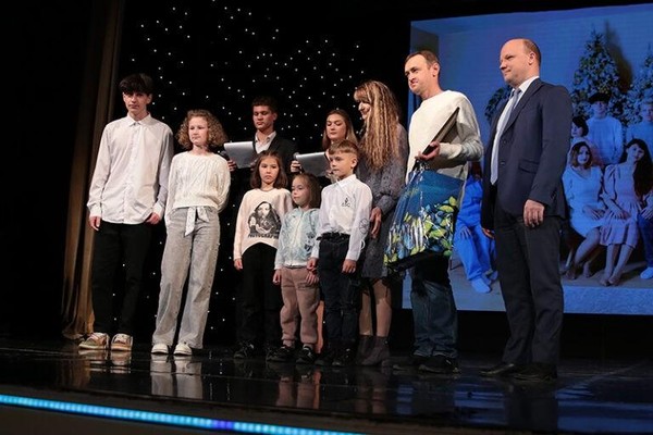 Концерт «Чужих детей не бывает»