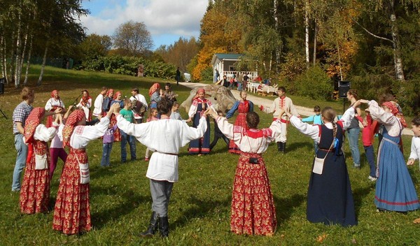 «Как по речке»