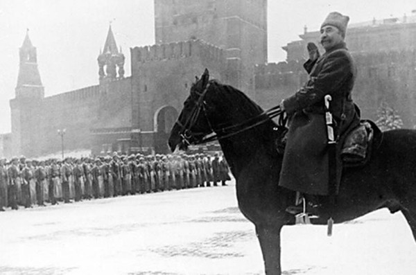 Тематическая встреча «Начало парада ноябрь 1941г.»
