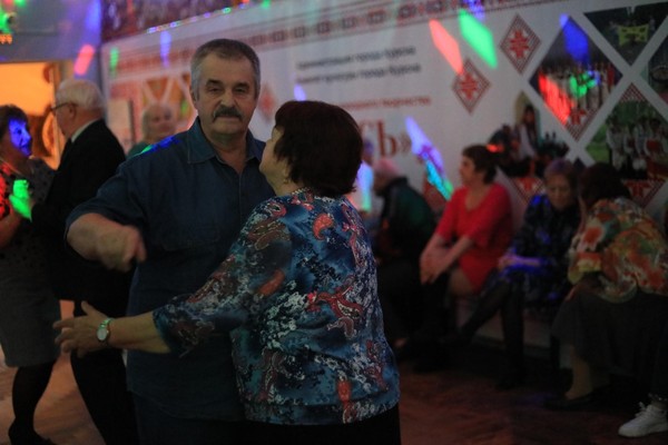 Вечер отдыха «Нисколько мы с тобой не постарели»