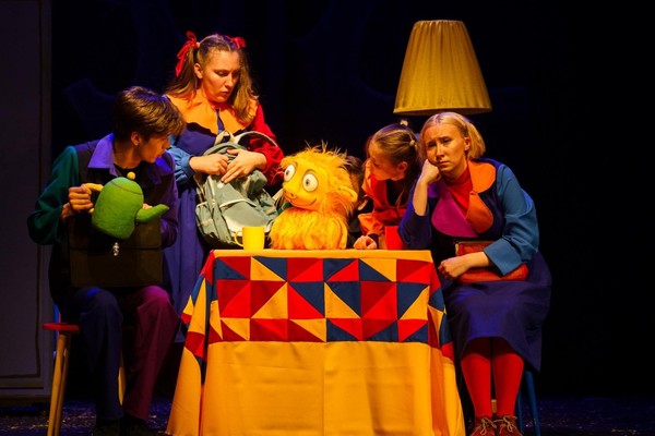 Спектакль «Виндюка из леса за рекой»