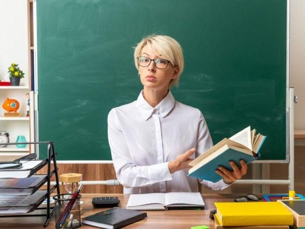 Виртуальная презентация «Учитель и писатель»