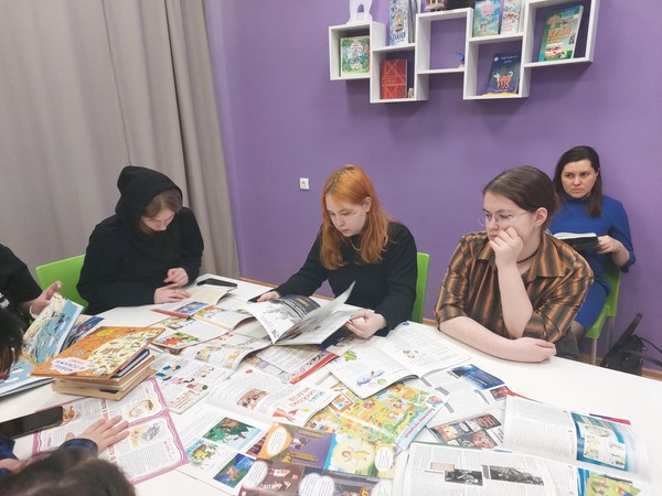 Литературно-познавательный час «Лаборатория иллюзий»