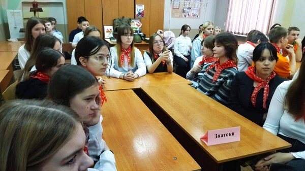 Литературная беседа «Жди меня, и я вернусь…»