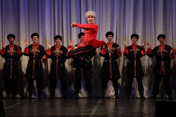 Концерт ансамбля «Кубанская казачья вольница им. Н. В. Кубаря»
