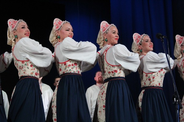 Уральский русский народный хор