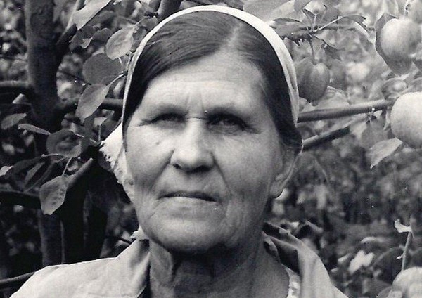 История экспоната «Фотография Евгении Митрофановны Раевской»