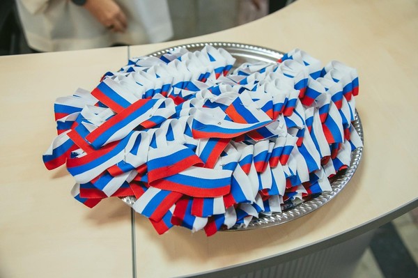 «Мы едины! Мы непобедимы!»