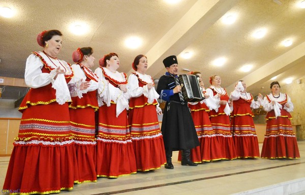 Творческий вечер народных ансамблей казачьей песни «Россия. Родина. Единство»