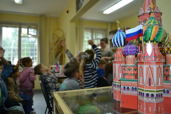 Историческая летопись «Праздник, на котором гордо и красиво монолитом выглядит Россия»