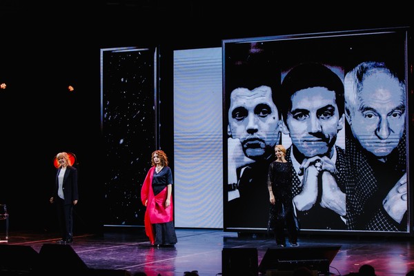 Спектакль «Династии»