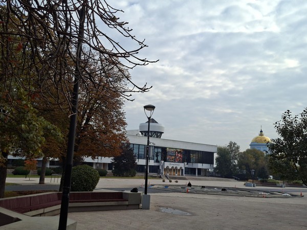 Игорь Саруханов