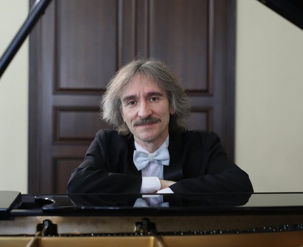 Концерт фортепианной музыки. Евгений Михайлов