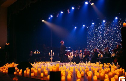 Людовико Эйнауди и мировая классика в сиянии тысячи свечей