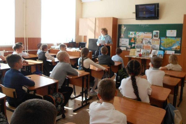 Далекому мужеству верность храня