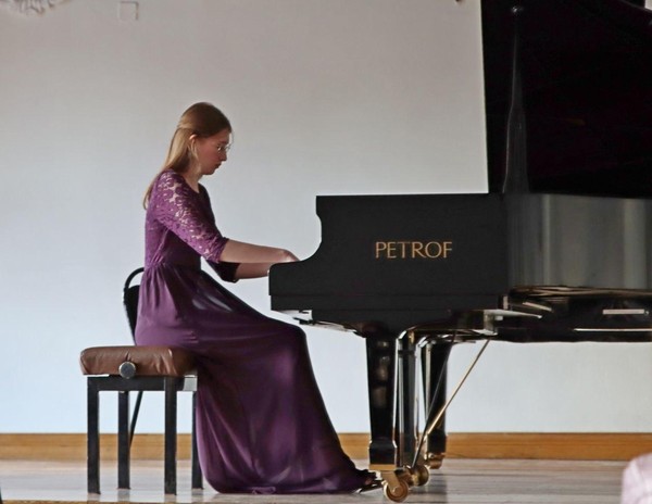 Открытый академический контрольный урок студентов по общему фортепиано