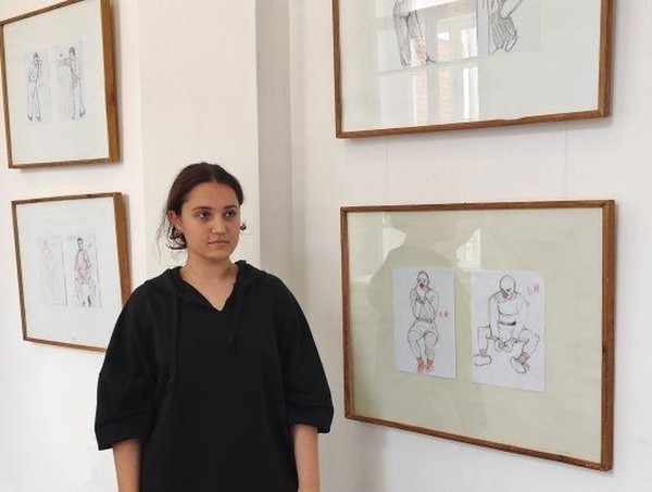 Выставка «Зарисовки в мастерской»: дебют студентки первого курса Валерии Жургеновой