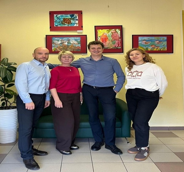 РАБОТНИКИ НАШЕЙ ШКОЛЫ — В АВАНГАРДЕ ЦИФРОВЫХ ПЕРЕМЕН